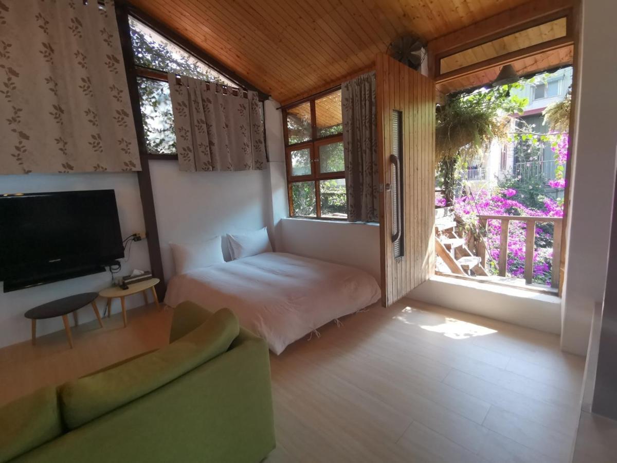 Dear B&B Тайнань Экстерьер фото