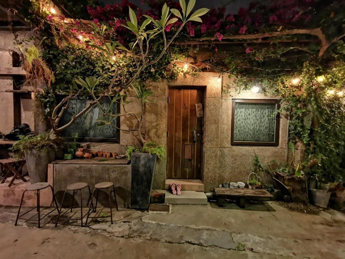 Dear B&B Тайнань Экстерьер фото